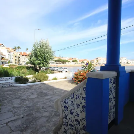 Casa Do Cais De Sao Martinho Do Porto *