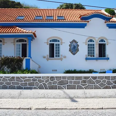 Casa Do Cais De Sao Martinho Do Porto Holiday home Alcobaca