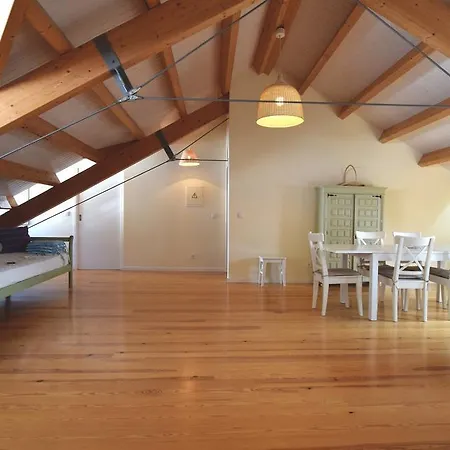 Casa Do Cais De Sao Martinho Do Porto Holiday home Alcobaca