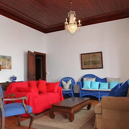 Casa Do Cais De Sao Martinho Do Porto Holiday home