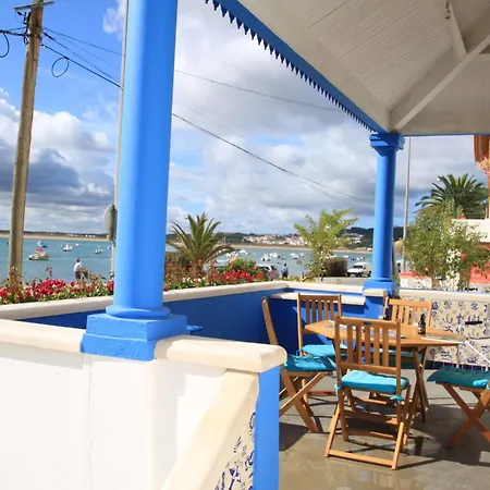 Casa Do Cais De Sao Martinho Do Porto Holiday home Alcobaca
