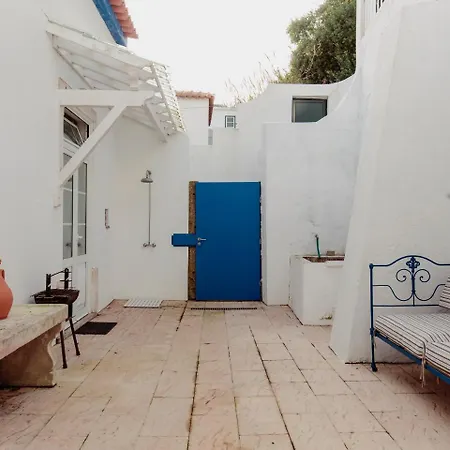 Casa Do Cais De Sao Martinho Do Porto Alcobaca